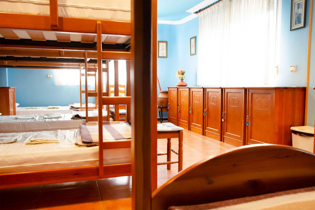 habitaciones coleccion 12 personas albergue el cantaro 3